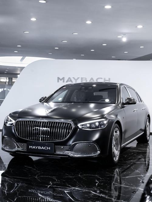 重庆75岚图汽车的售后服务让用户无忧出行，迈巴赫未来的豪华车趋势